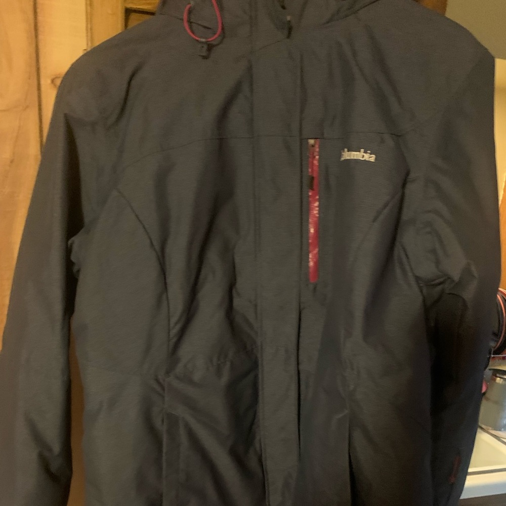 Large girls Columbia coat with Omni heat with hood
